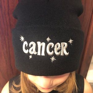 ADULT UNISEX CANCER ♋️ ZODIAC BLACK BEANIE o/s